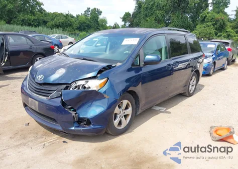 2011 Toyota Sienna Le V6 из США, поврежденный, VIN 5TDKK3DCXBS098785